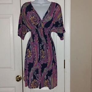 5th & Love  wide elastic waist colorful v neck dress  Sz S